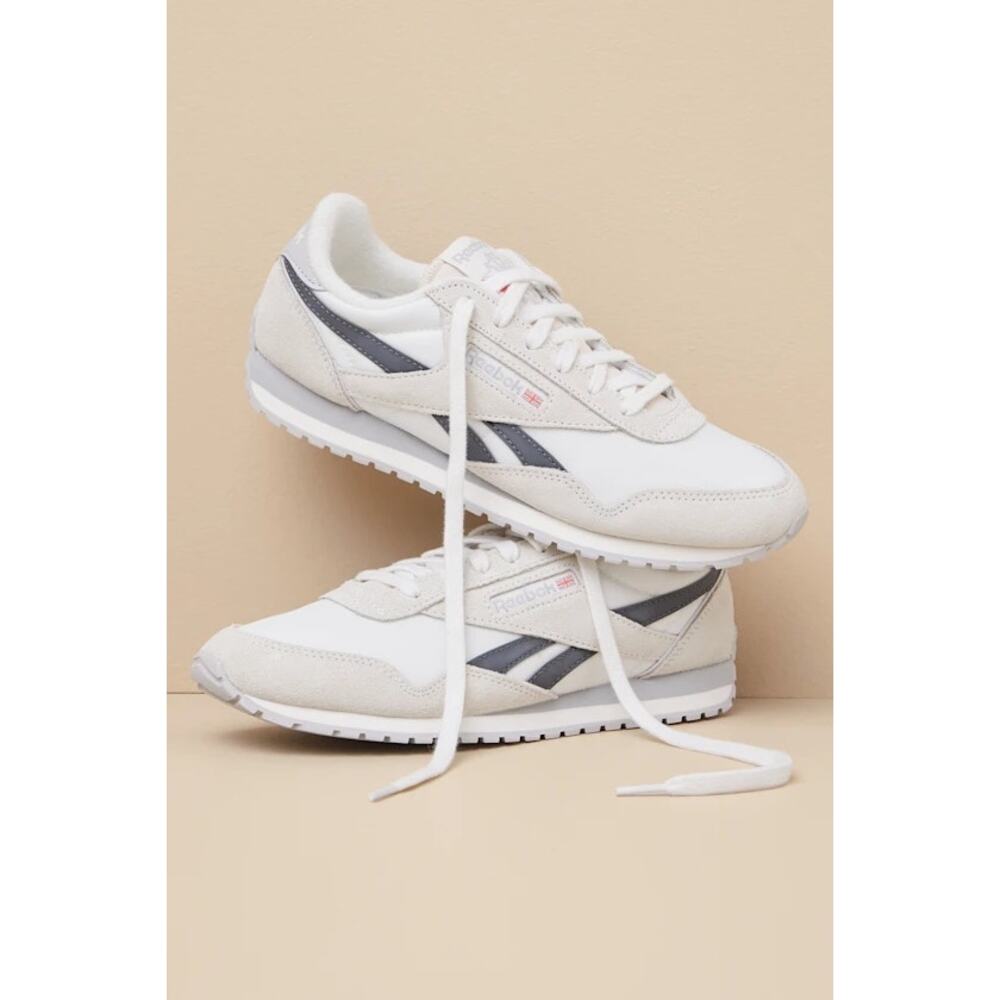 NWOT Reebok Classic AZ Chalk and Grey Suede Leather Sneakers Size 7.5